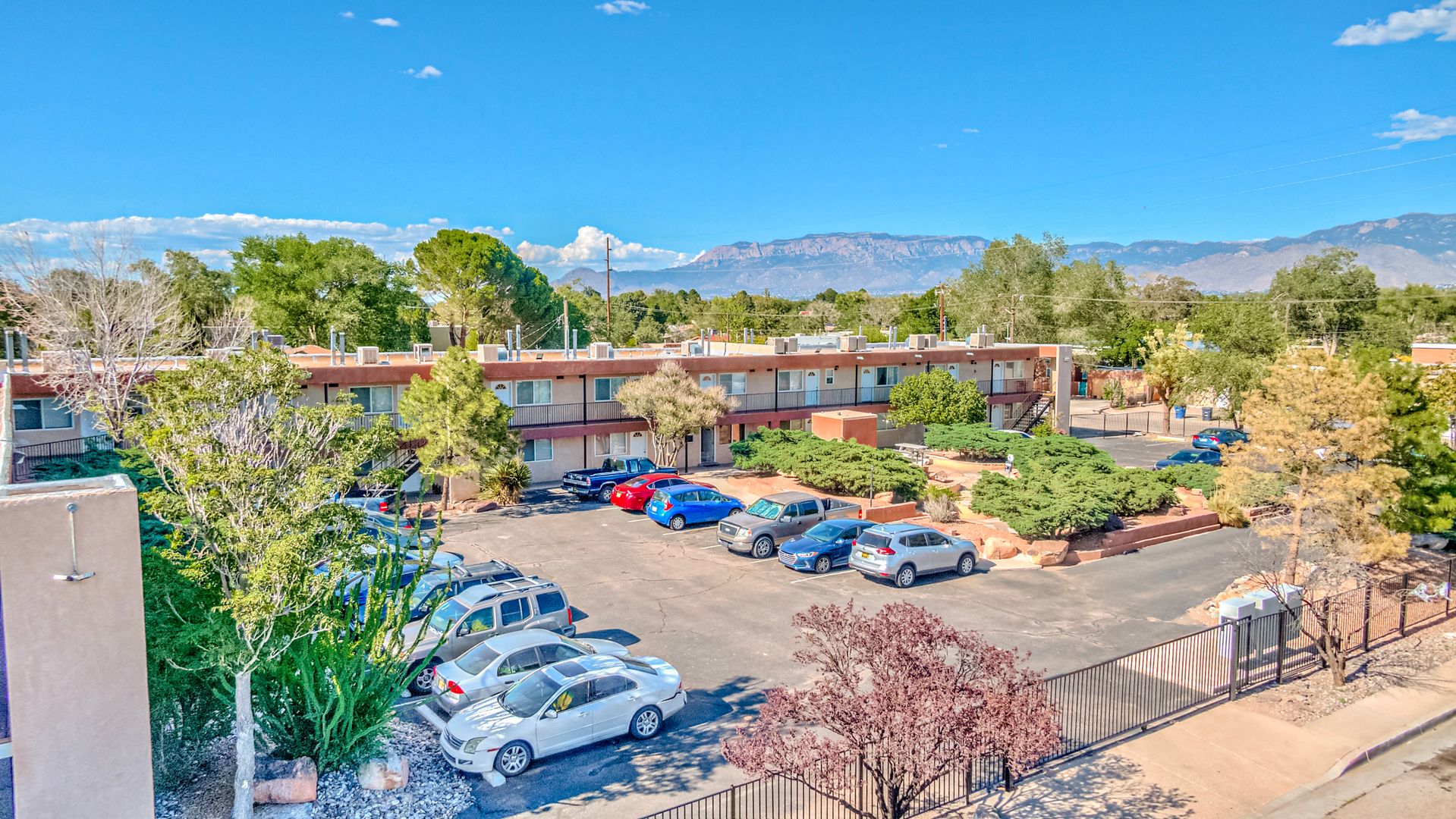 Albuquerque Apartment: 1111 Amherst Dr SE