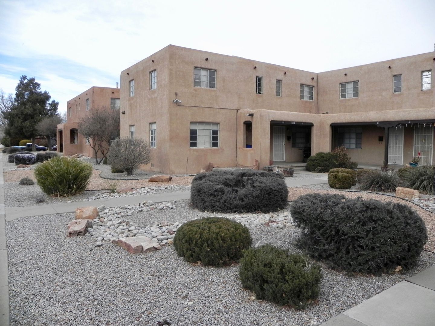 Albuquerque Apartment: Carlisle Blvd SE