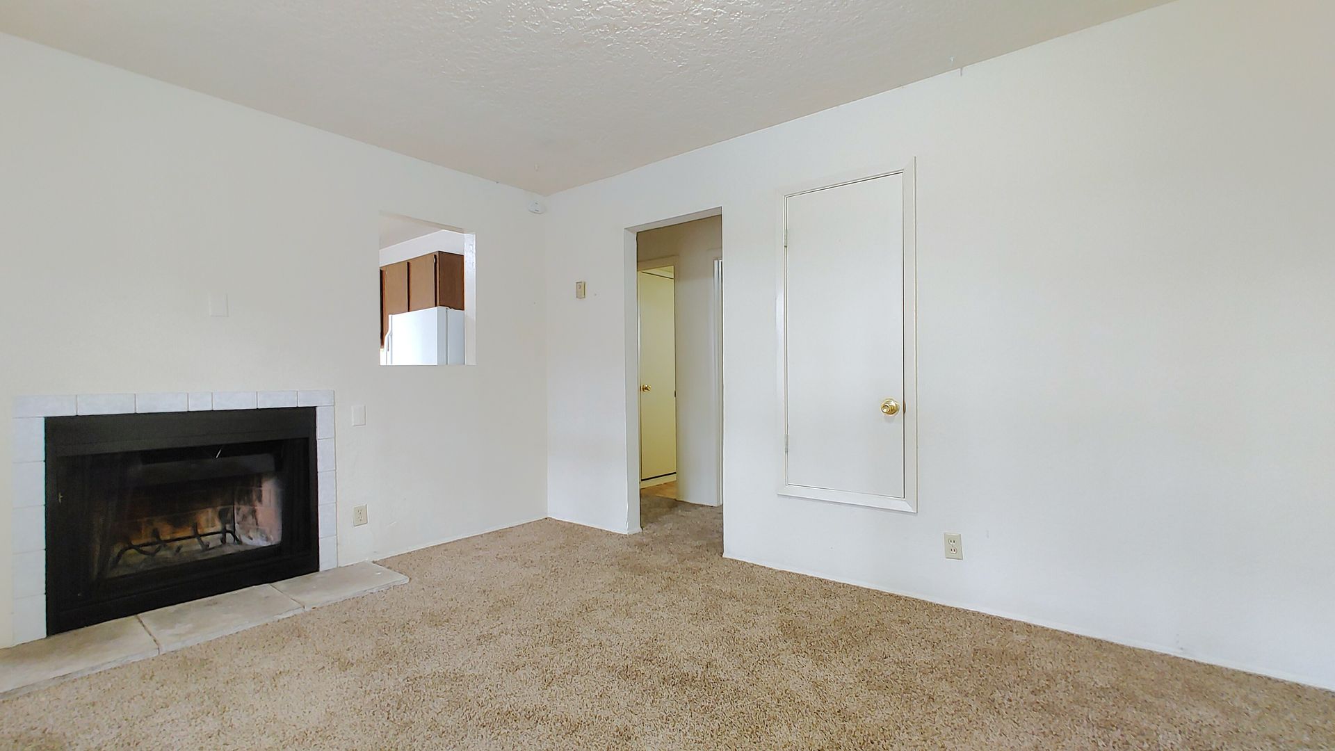 Albuquerque Apartment: 204 General Marshall St NE