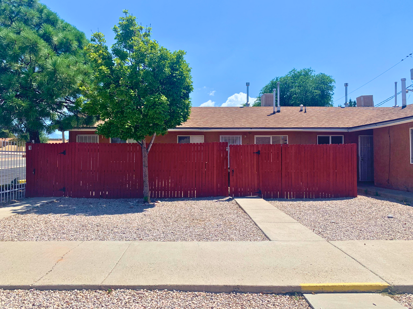 Albuquerque Apartment: 3204 Comanche RD NE