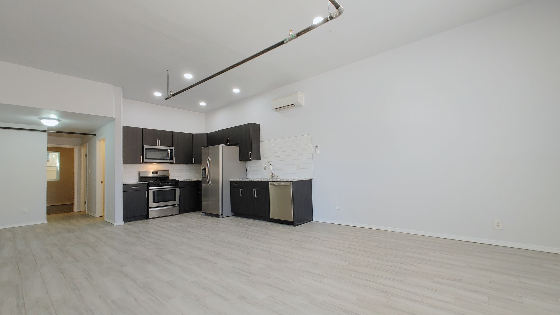 Albuquerque Apartment: 501 Princeton Dr SE