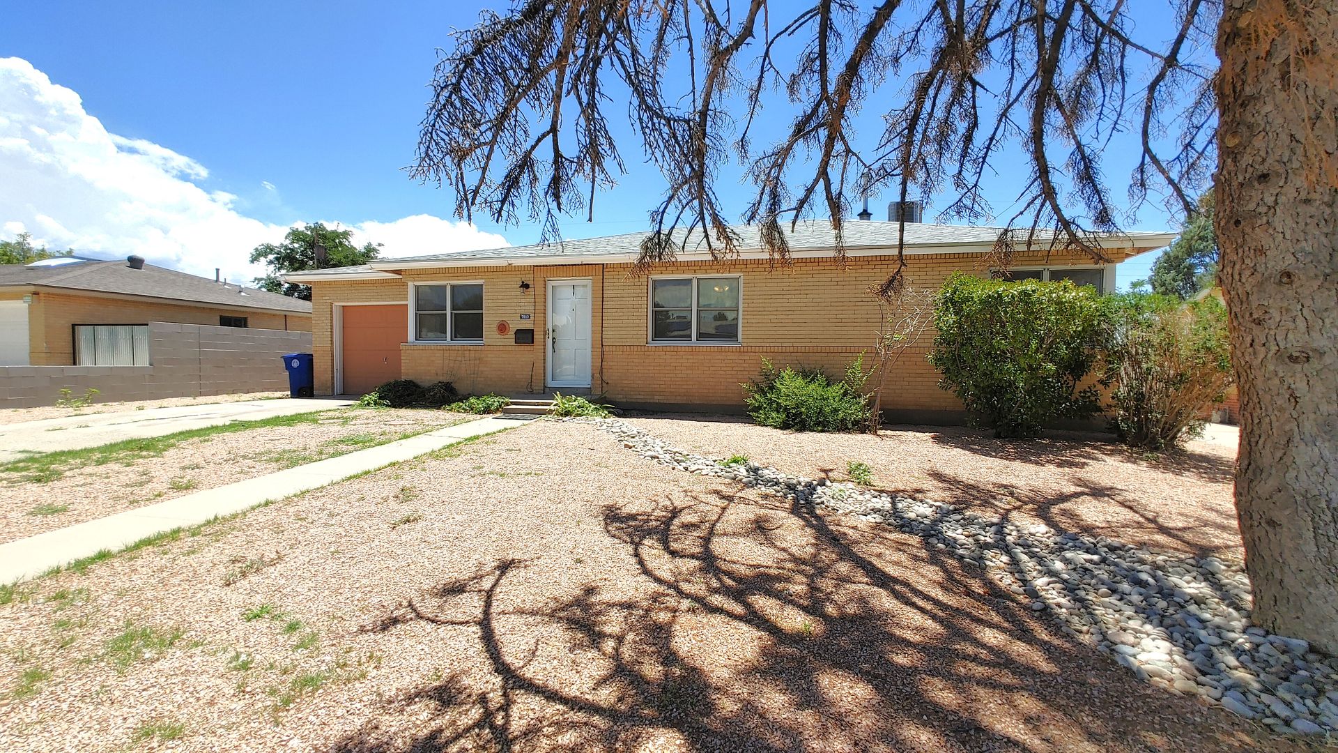 Albuquerque House: 7910 Morrow Ave NE