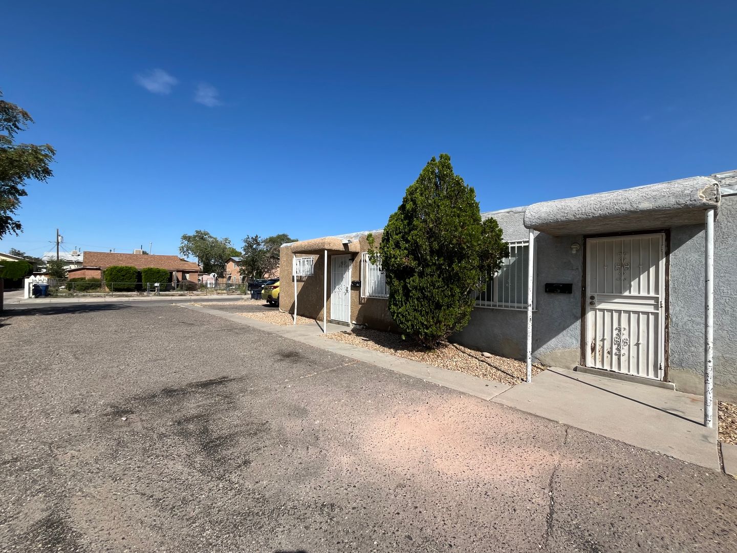 Albuquerque Apartment: 444 Vermont St NE
