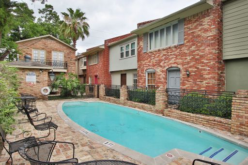 Two Story Two Bedroom Available in Montrose! – photo 1