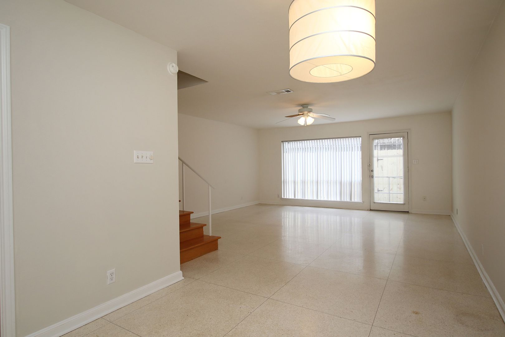 Houston Apartment: 1717-1745 Commonwealth