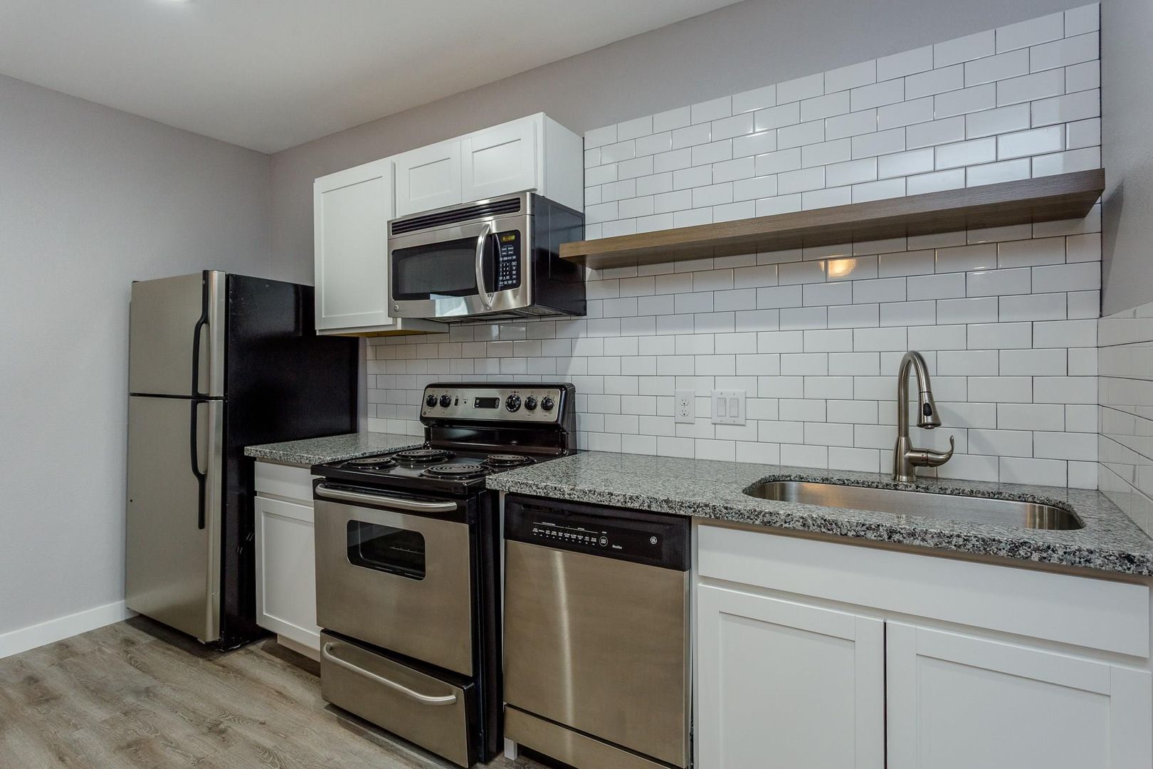 Houston Apartment: 2810 Beauchamp