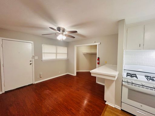 Charming Studio Available Near Houston’s Med Center and Rice University – photo 1