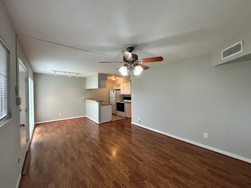 1 Bedroom Apartment – 807 Heights Blvd. #10, Houston, TX 77007
