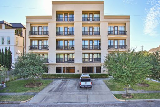 Spacious One Bedroom Near Memorial Park – photo 1