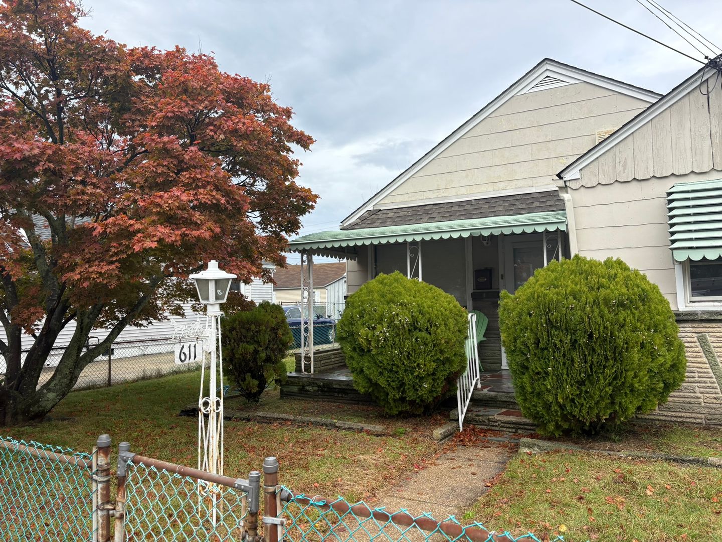 Live the Shore Life at 611 N Michigan Ave! 