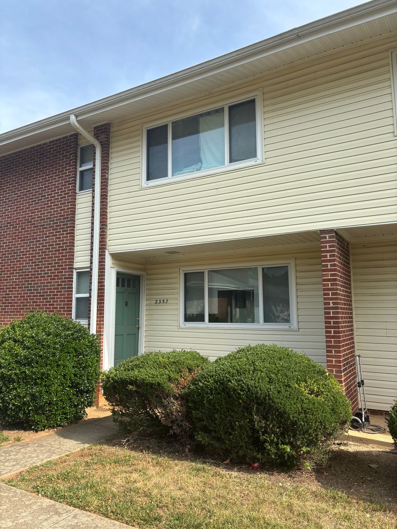 Raleigh Apartment: 2357 Champion Court