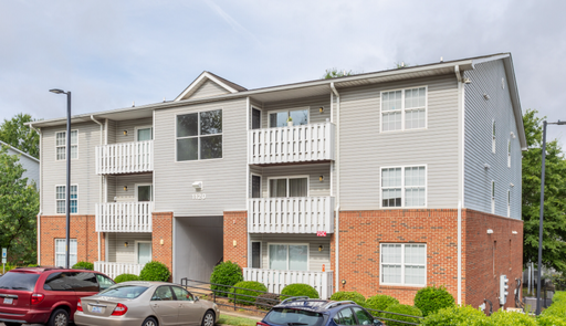 2 Bedroom / 2 Bathroom ~ Rhyne's Gate Apts ~ Located Near NCSU ~ Water and Internet included – photo 1