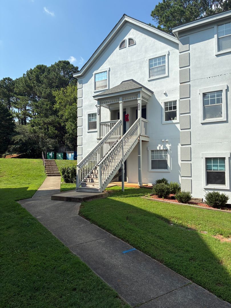 Raleigh House: 2502-205 Avent Ferry Road