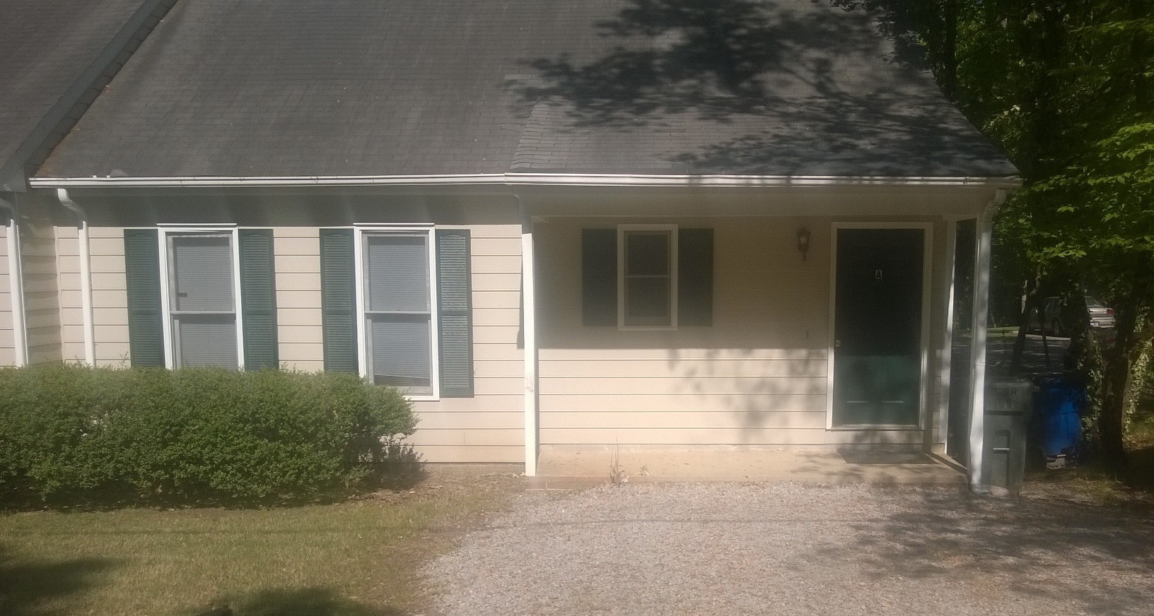 Raleigh Apartment: 1520 Collegeview Avenue