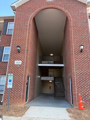 Bedroom- 2 Bathroom- North Raleigh Apartment-2cnd floor unit--NEW FLOORING AND COUNTERTOPS IN 2025 – photo 1