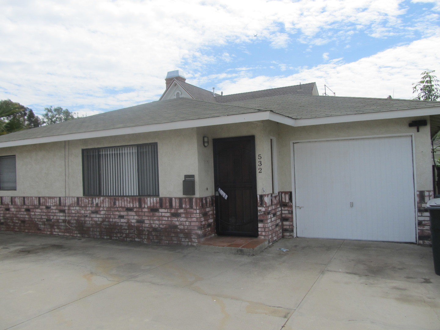 Orange Apartment: 530 East Sycamore Ave.