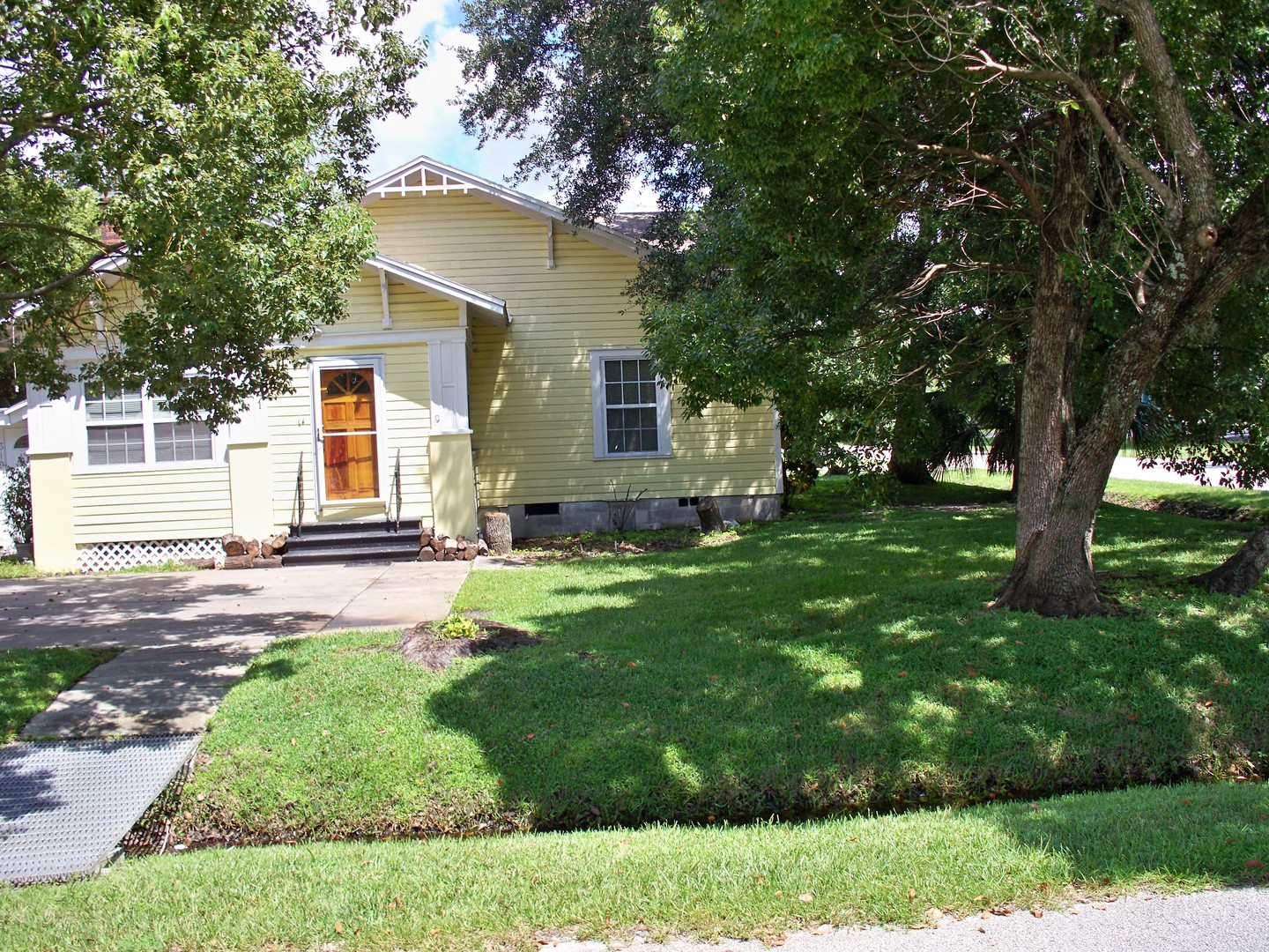 Orlando House: 321 E. Pierce Avenue