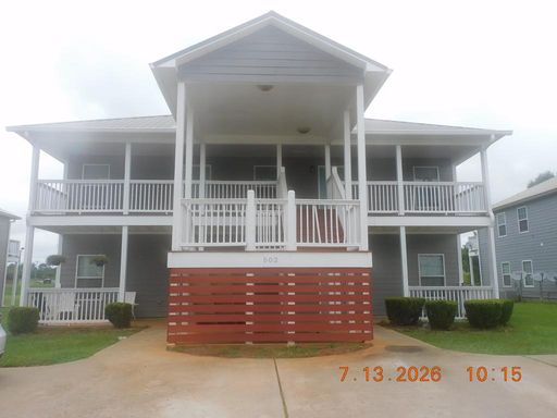 Spacious Upstairs Apartment