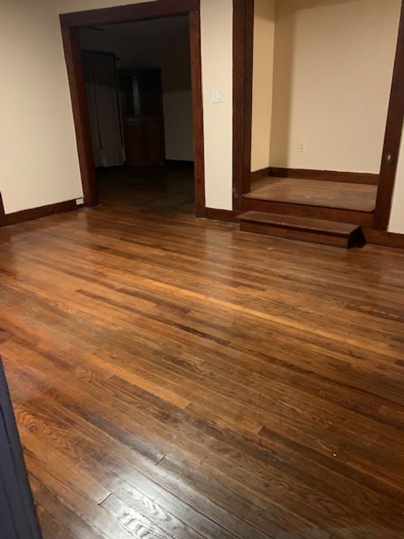 Mobile House: 560 Glenwood St