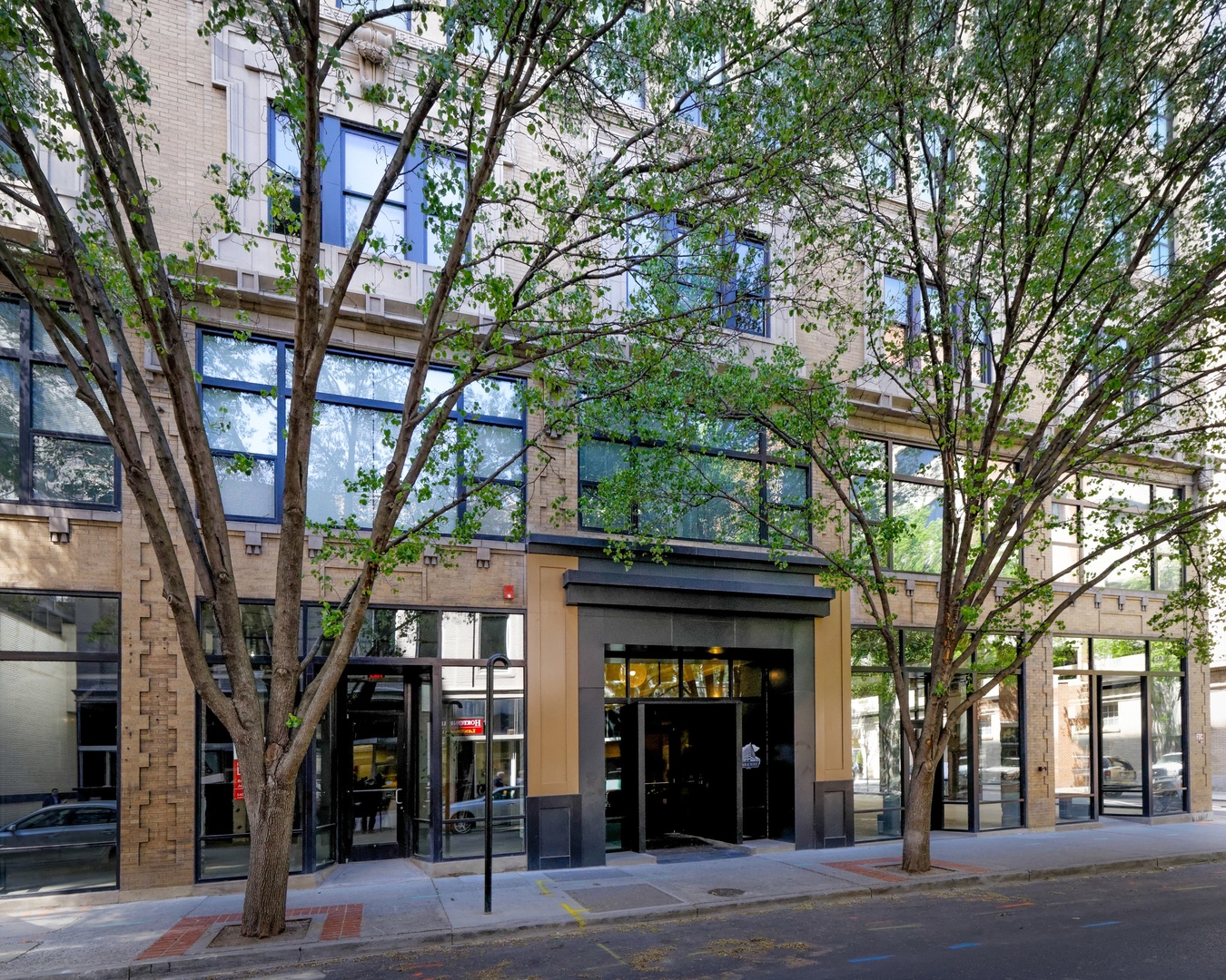 Roanoke Apartment: 301 1ST St. SW