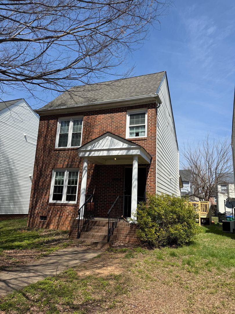 Richmond House: 1504 Jacquelin Street