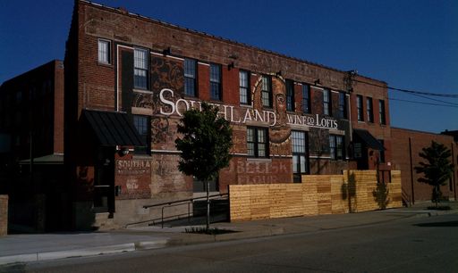 1 Bed | 1 Bath Loft in Shockoe Bottom – photo 1
