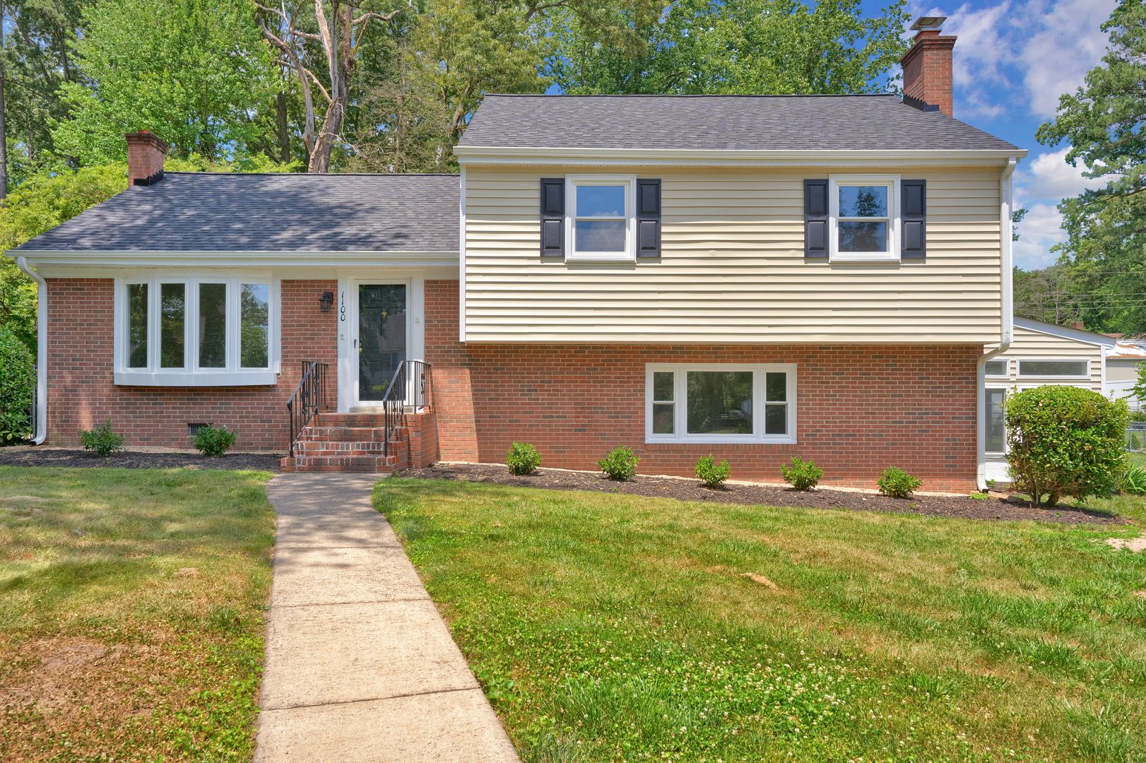 Richmond House: 1100 Chiswick Rd