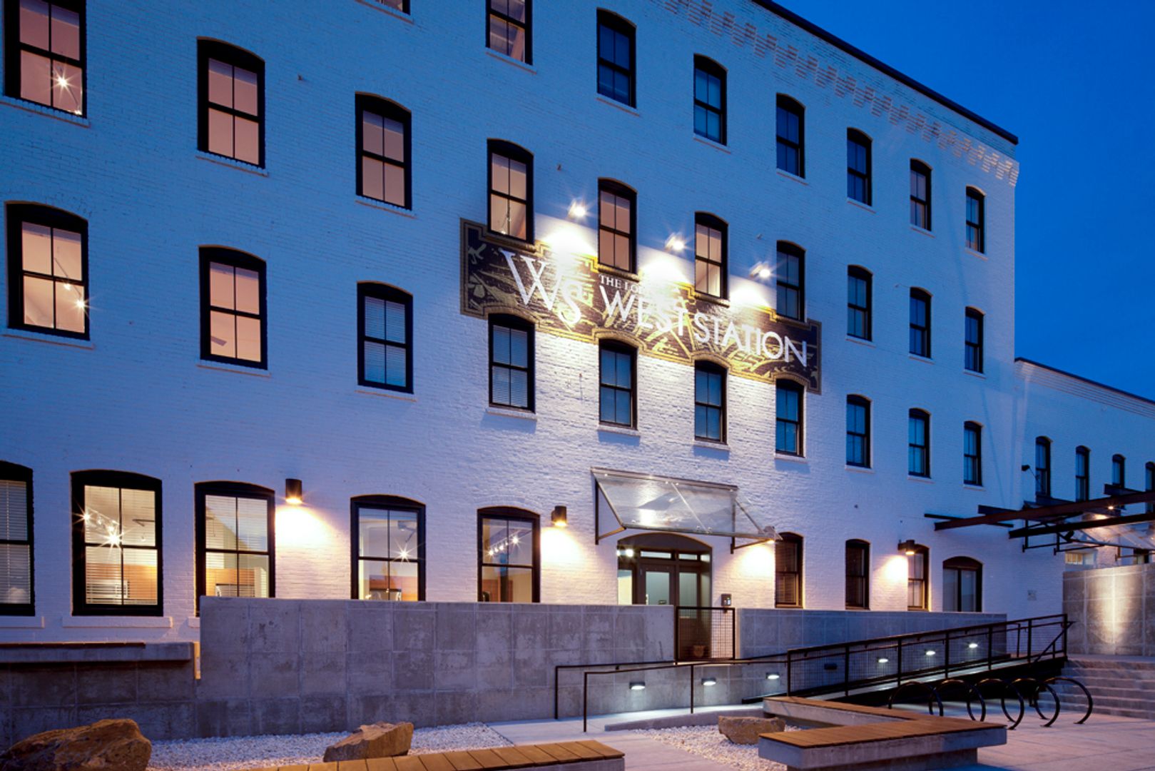 Roanoke Apartment: 357 Salem Av SW