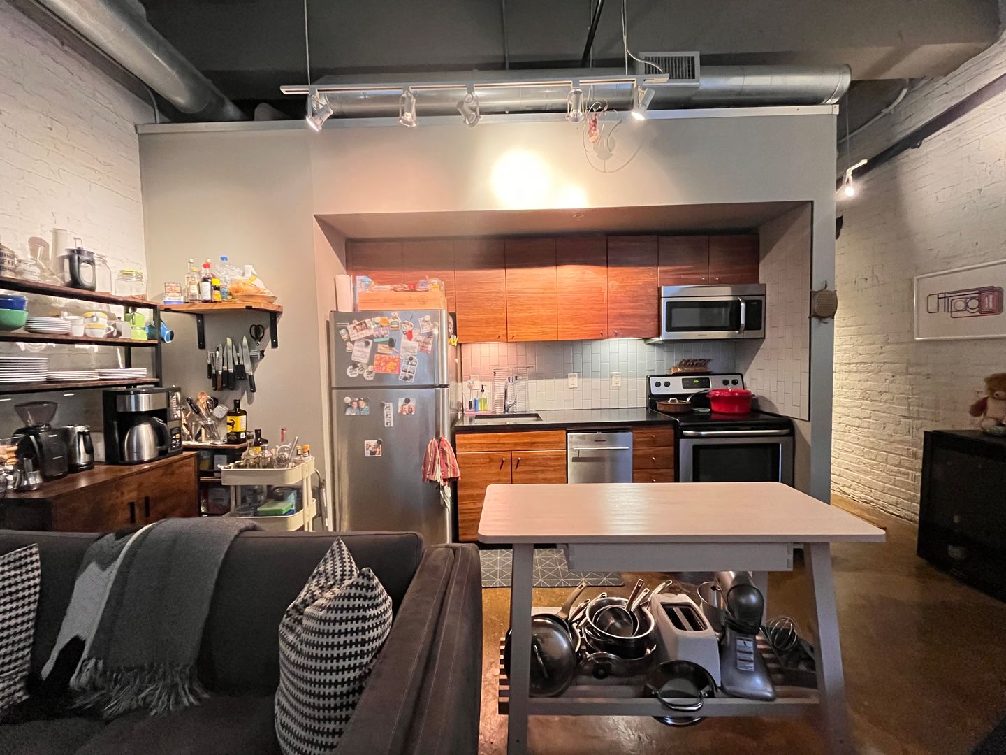 Richmond Apartment: 415 Oliver Hill Way