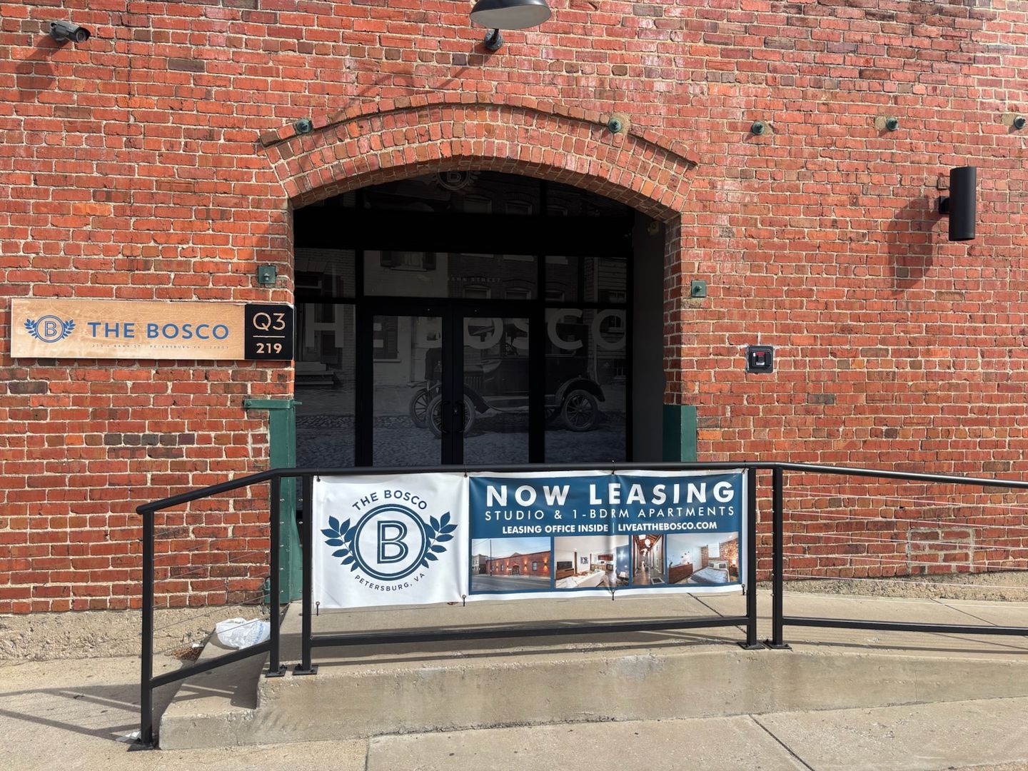 Petersburg Apartment: 219 E Bank St