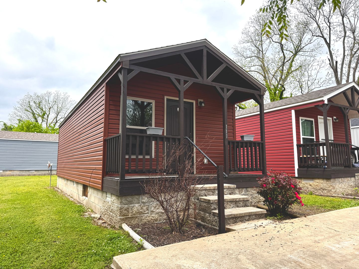 Sulphur Rock Townhome: 111 Robinson St.