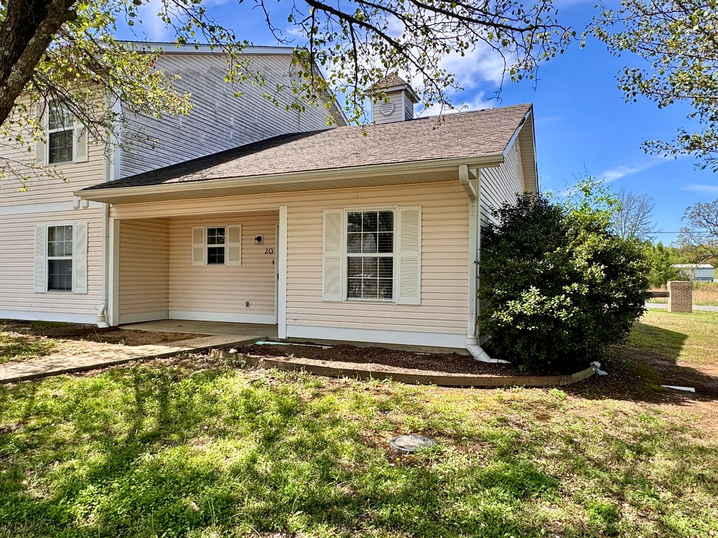 Cave City Apartment: 352 Curia Creek Ln