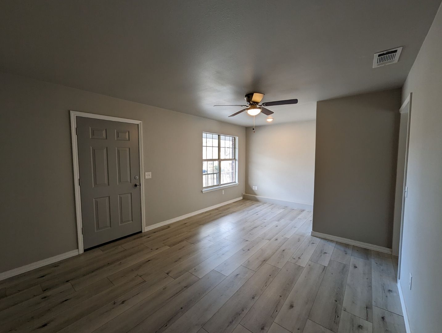 Batesville Apartment: 591 E. Boswell St.