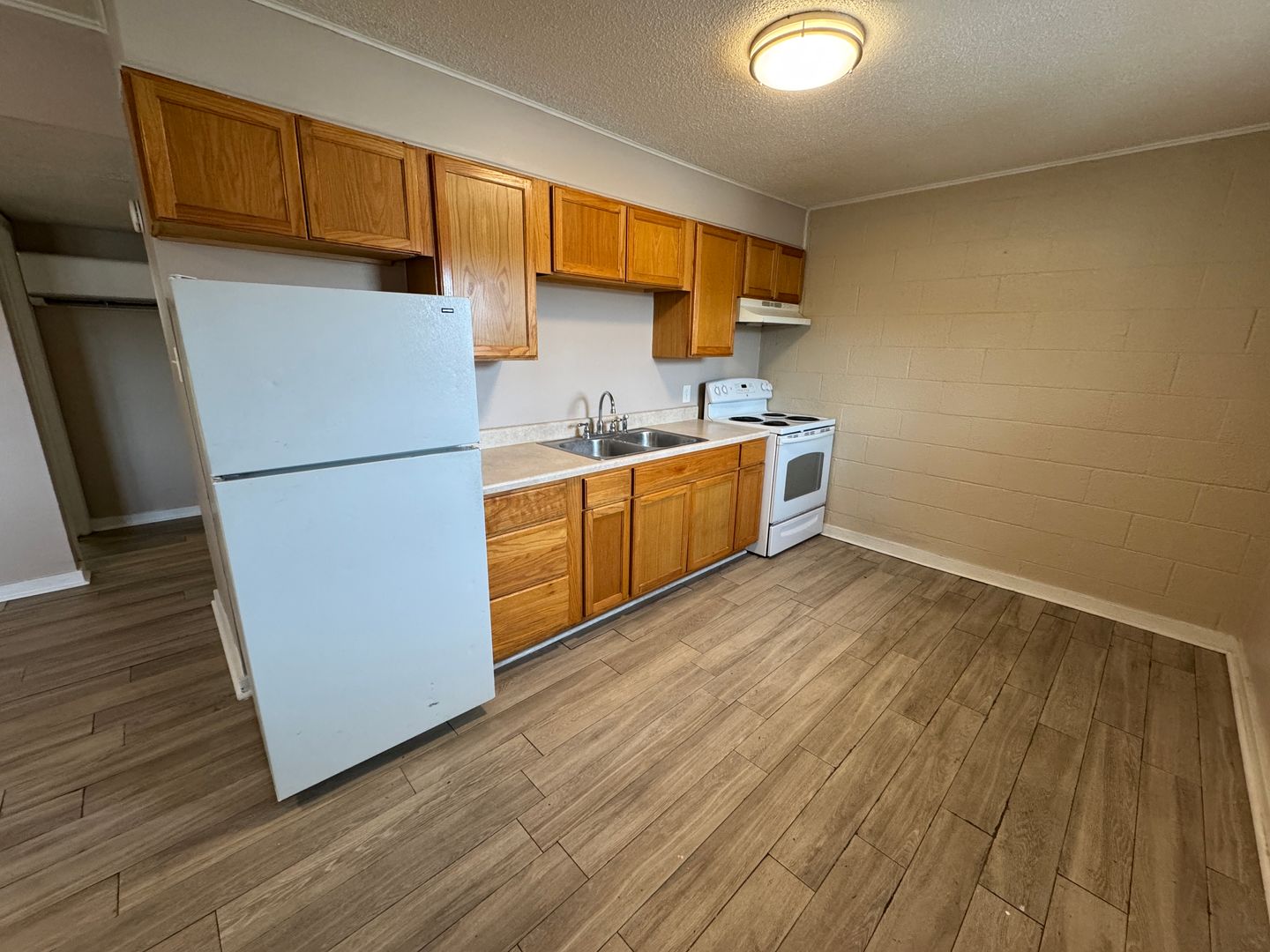 Newport Apartment: 410 McLain Street - Apt #3