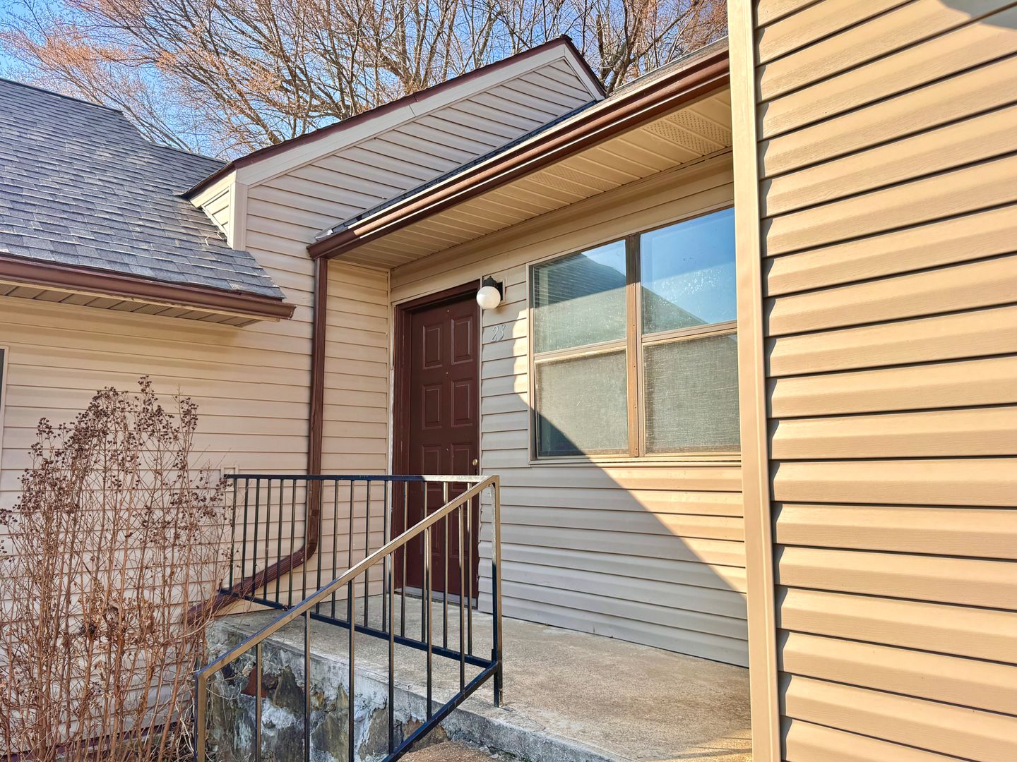 Horseshoe Bend Apartment: 905 S. 4th St.