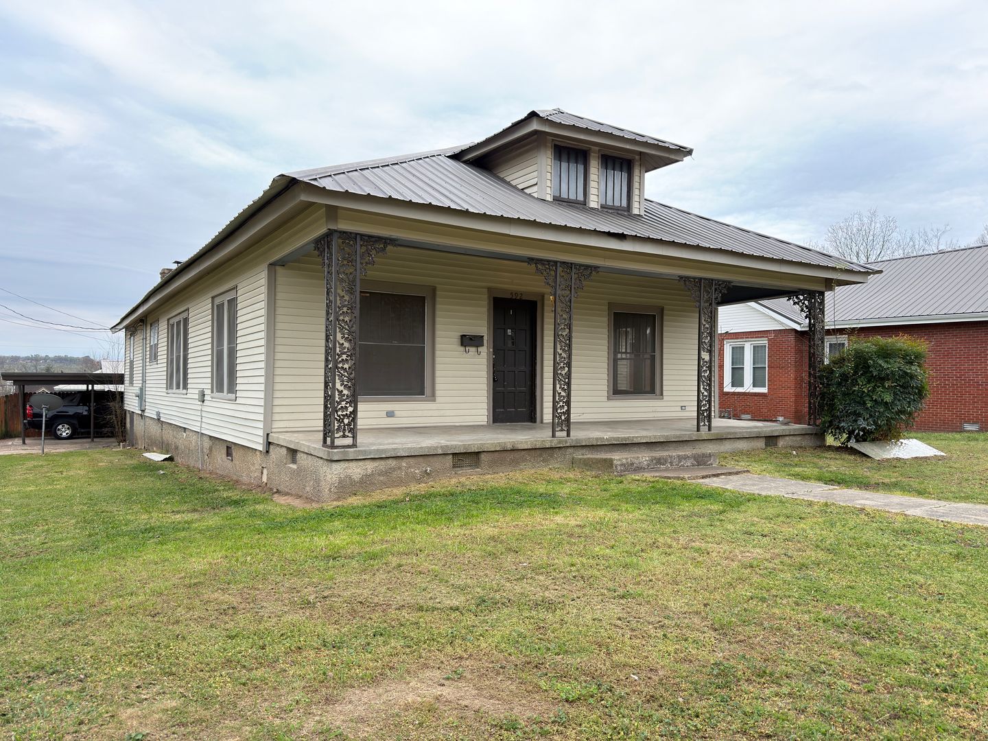 Batesville Apartment: 592 Bates Street