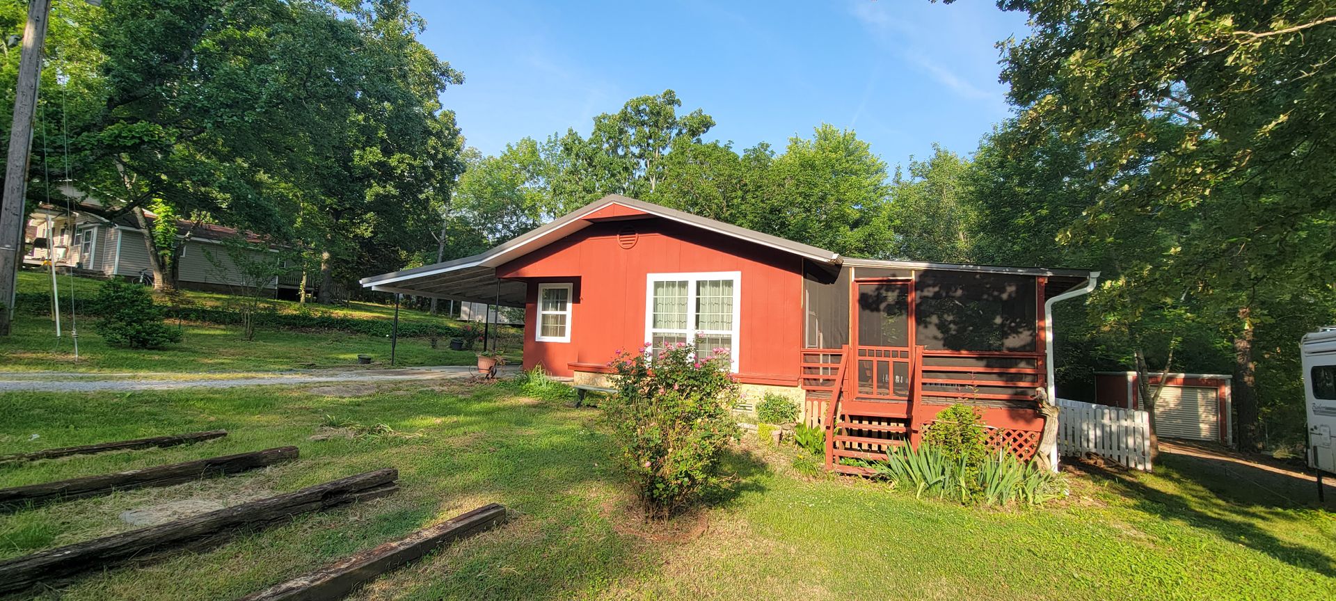 Batesville House: 1805 Addie Street
