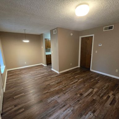 1 Bedroom/ 1 Bath Apartment • Heber Springs