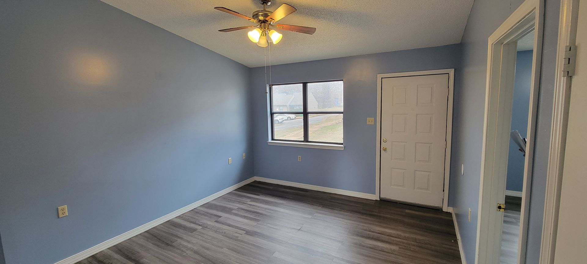 Horseshoe Bend Apartment: 905 S. 4th St.