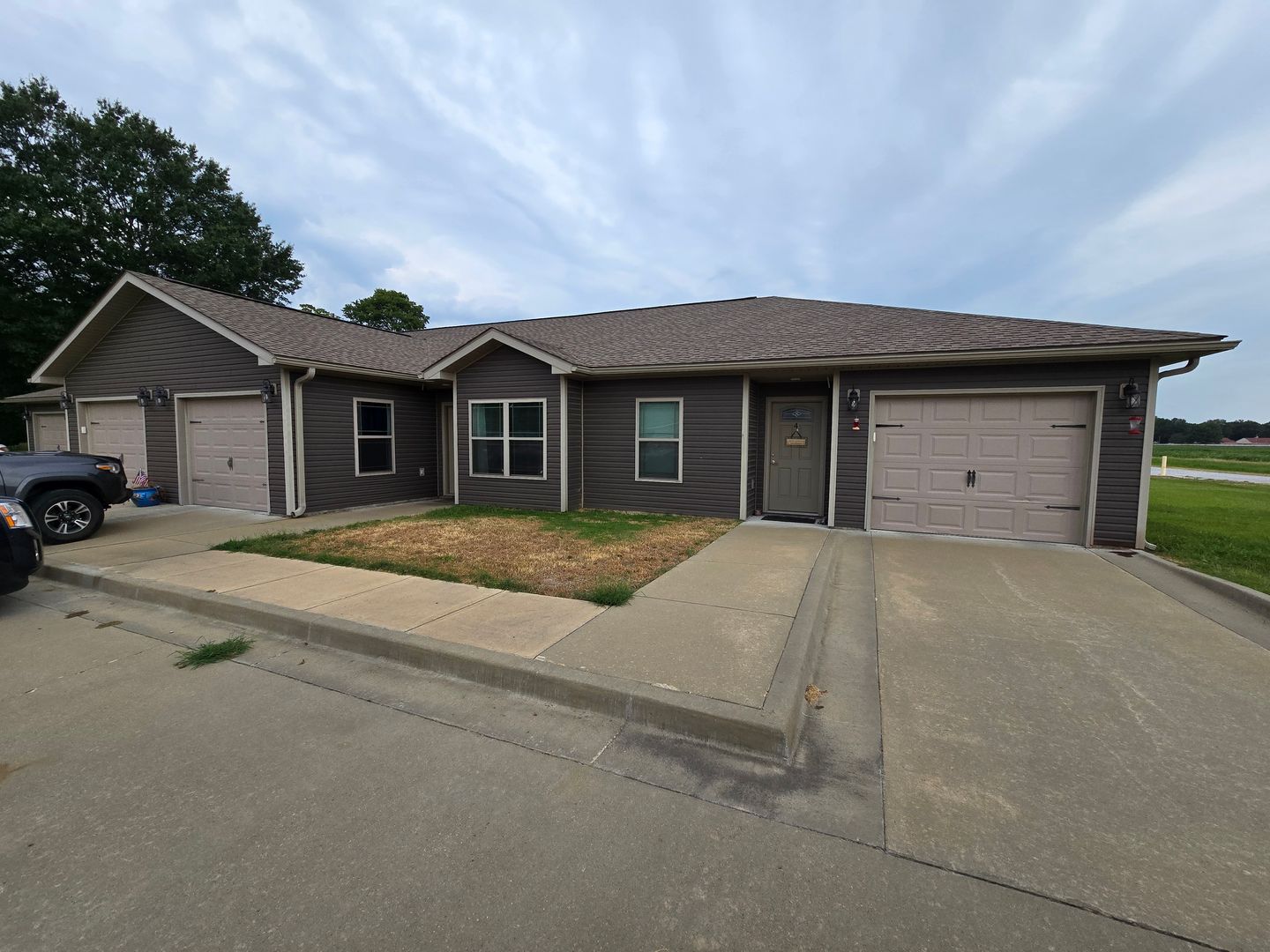 Newport Multiplex: 1423 McLain Street - #1