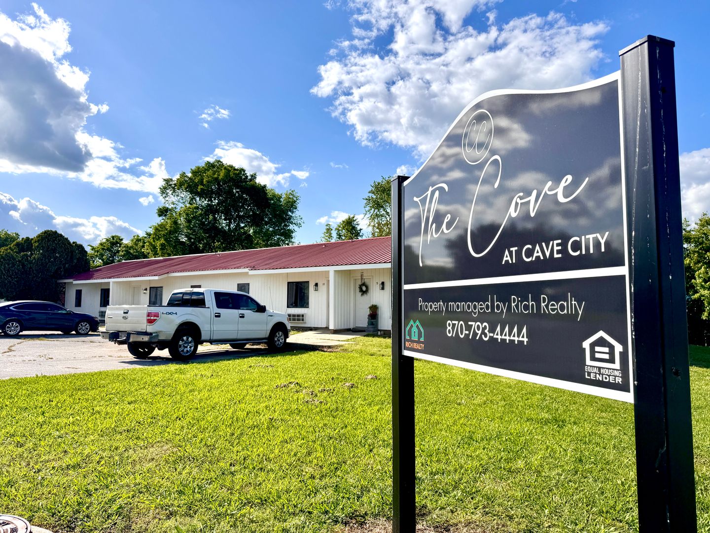 Cave City Apartment: 221 Sweet Street - Apt #20