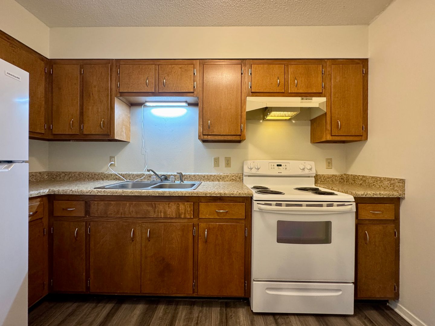 Batesville Apartment: 1520 E. Boswell St.