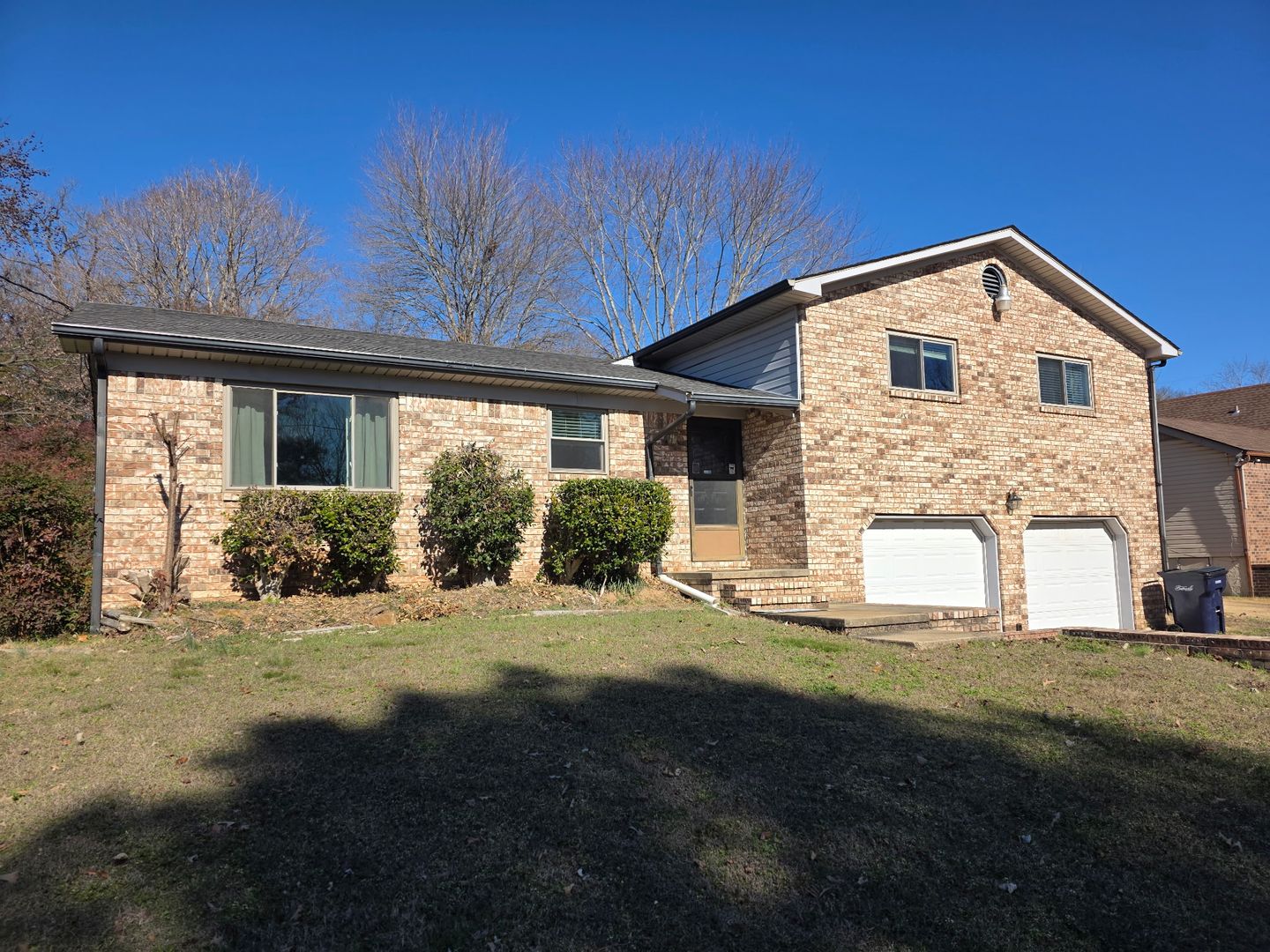 Batesville House: 3113 Peggy St