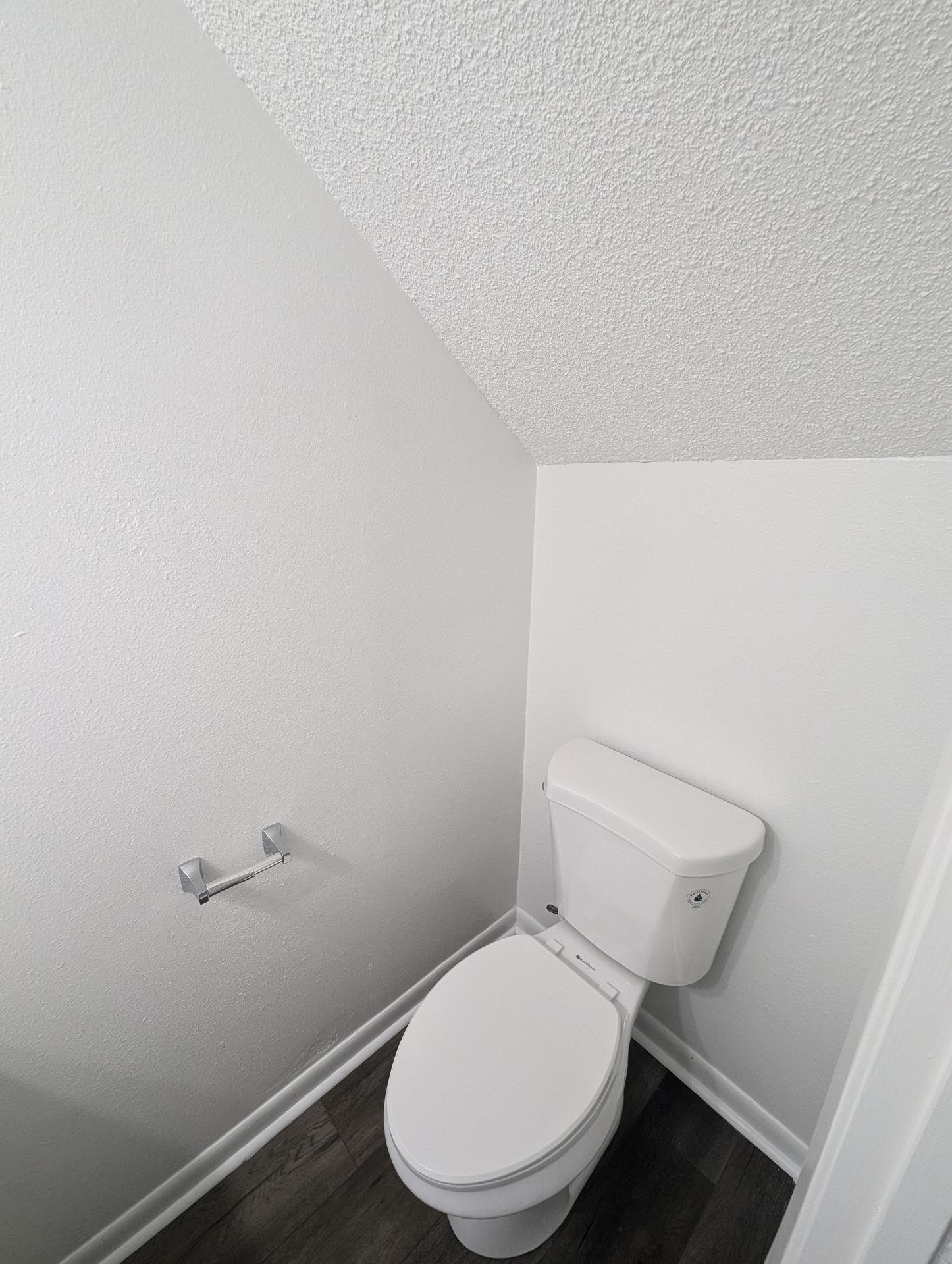 Newly Remodeled 2/1.5 Townhouse in Newport! 12 of 12