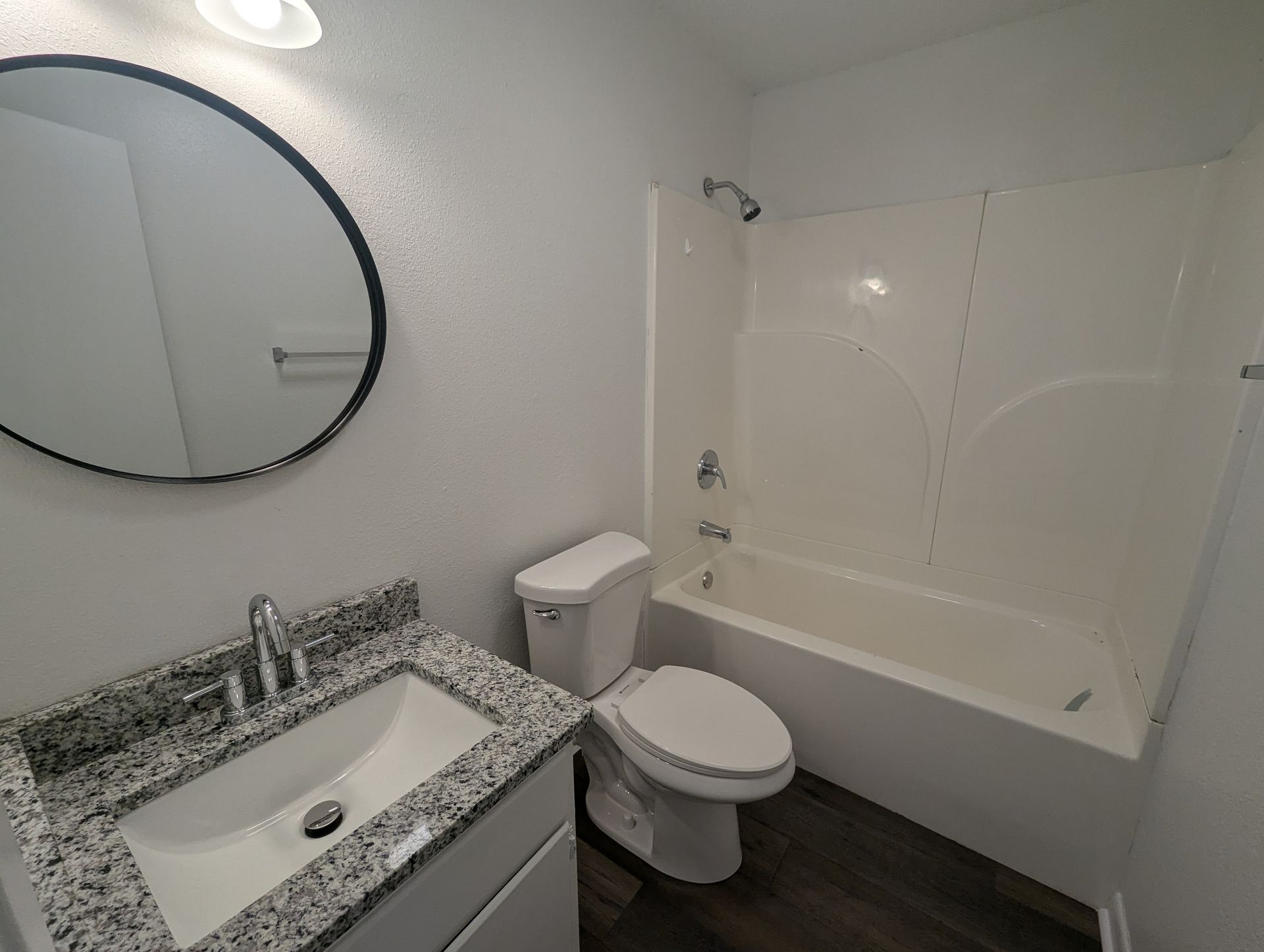 Newly Remodeled 2/1.5 Townhouse in Newport! 9 of 12