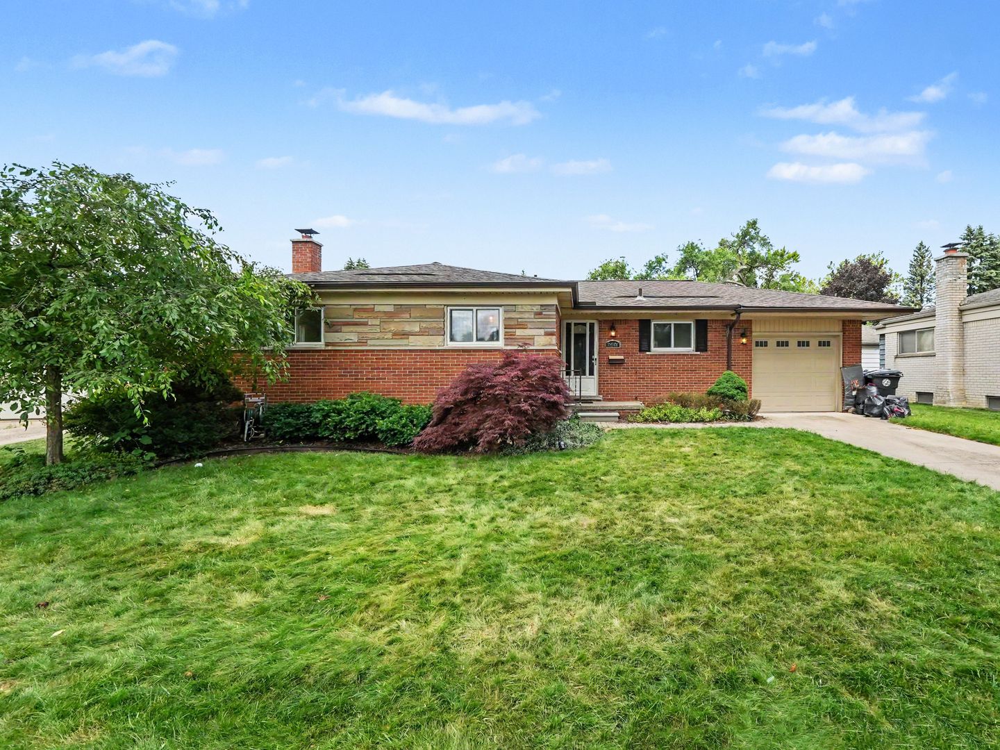 LIVONIA House: 29668 EDWARD PL.