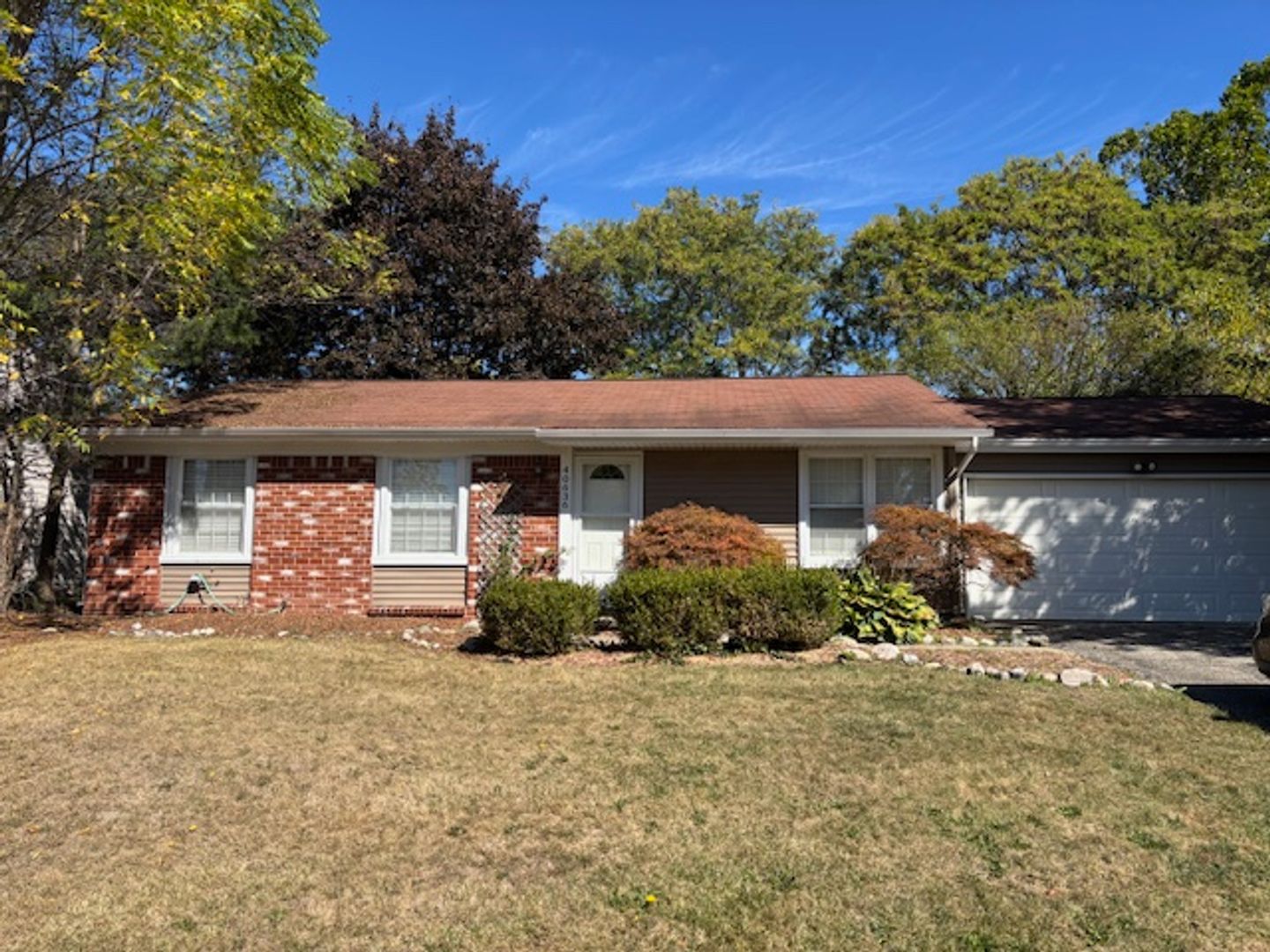 NOVI House: 40636 VILLAGE WOOD RD.