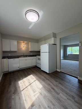 6692 Martinie Dr, Unit 32 – photo 1