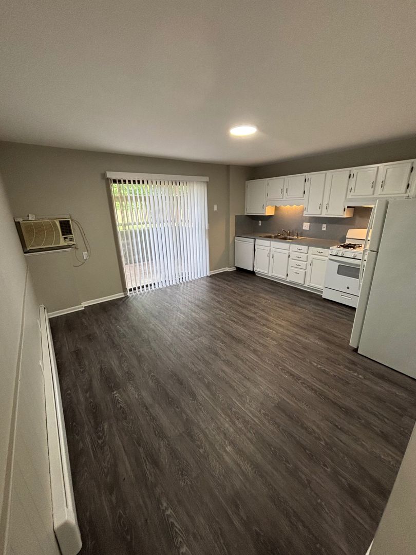 Kentwood Apartment: 1231 60th Street SE
