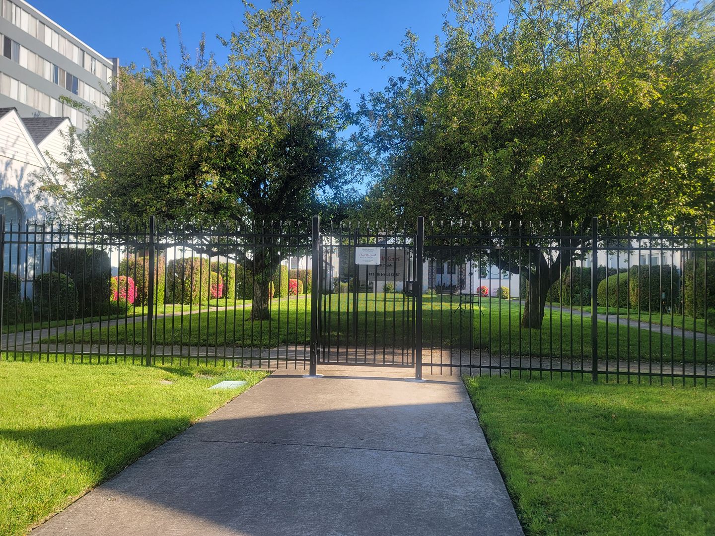 Portland Apartment: 4325 NE Halsey Street